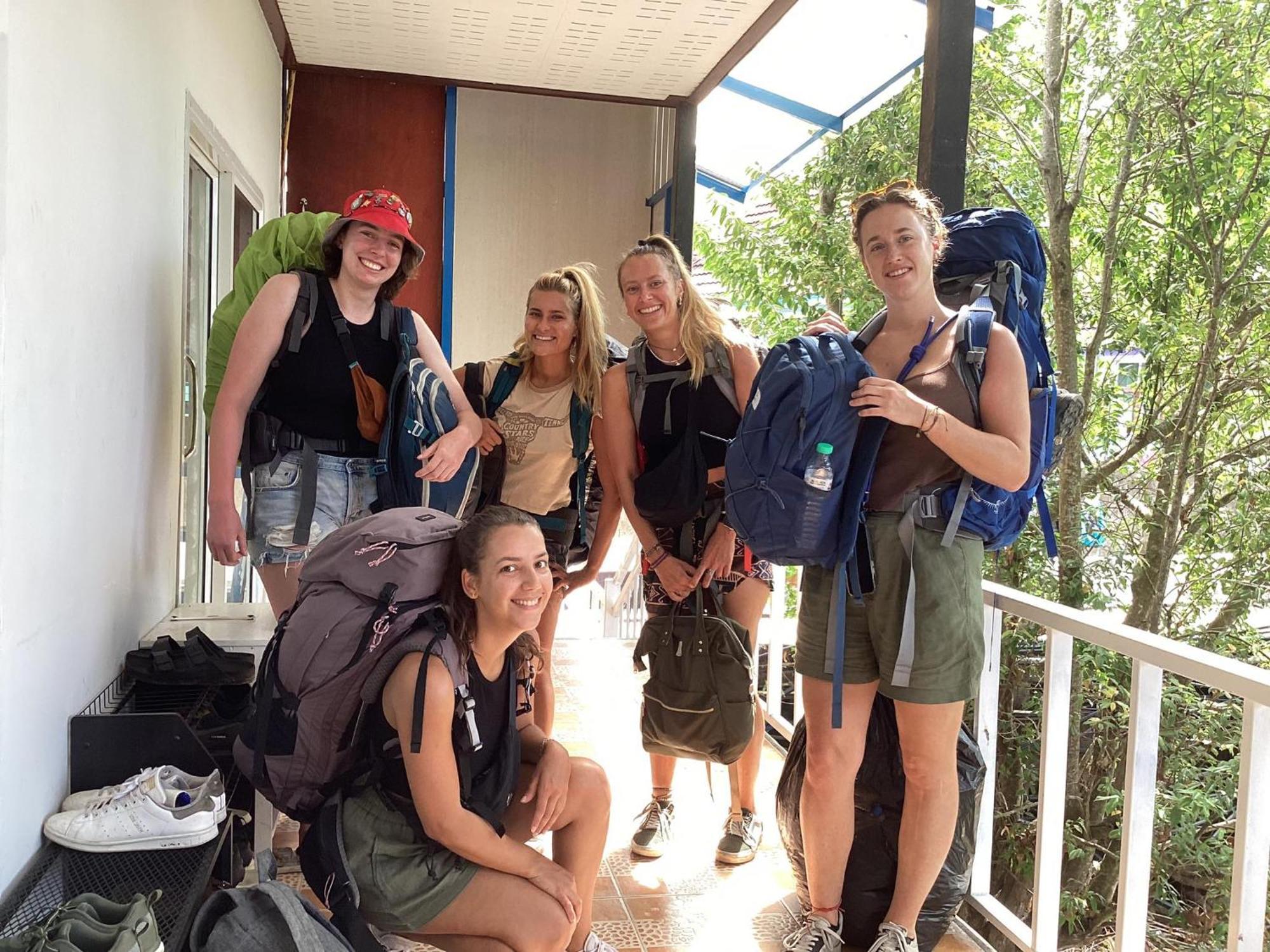 Sweed Dee Seaview Hostel Phi Phi-eilanden Buitenkant foto