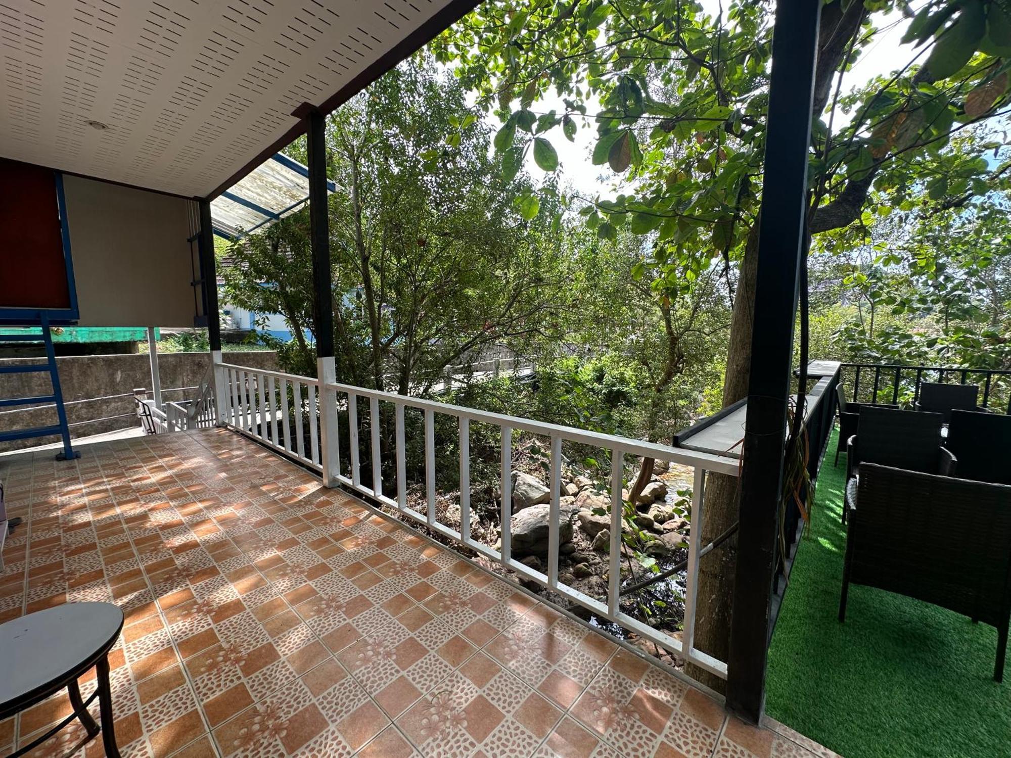 Sweed Dee Seaview Hostel Phi Phi-eilanden Buitenkant foto
