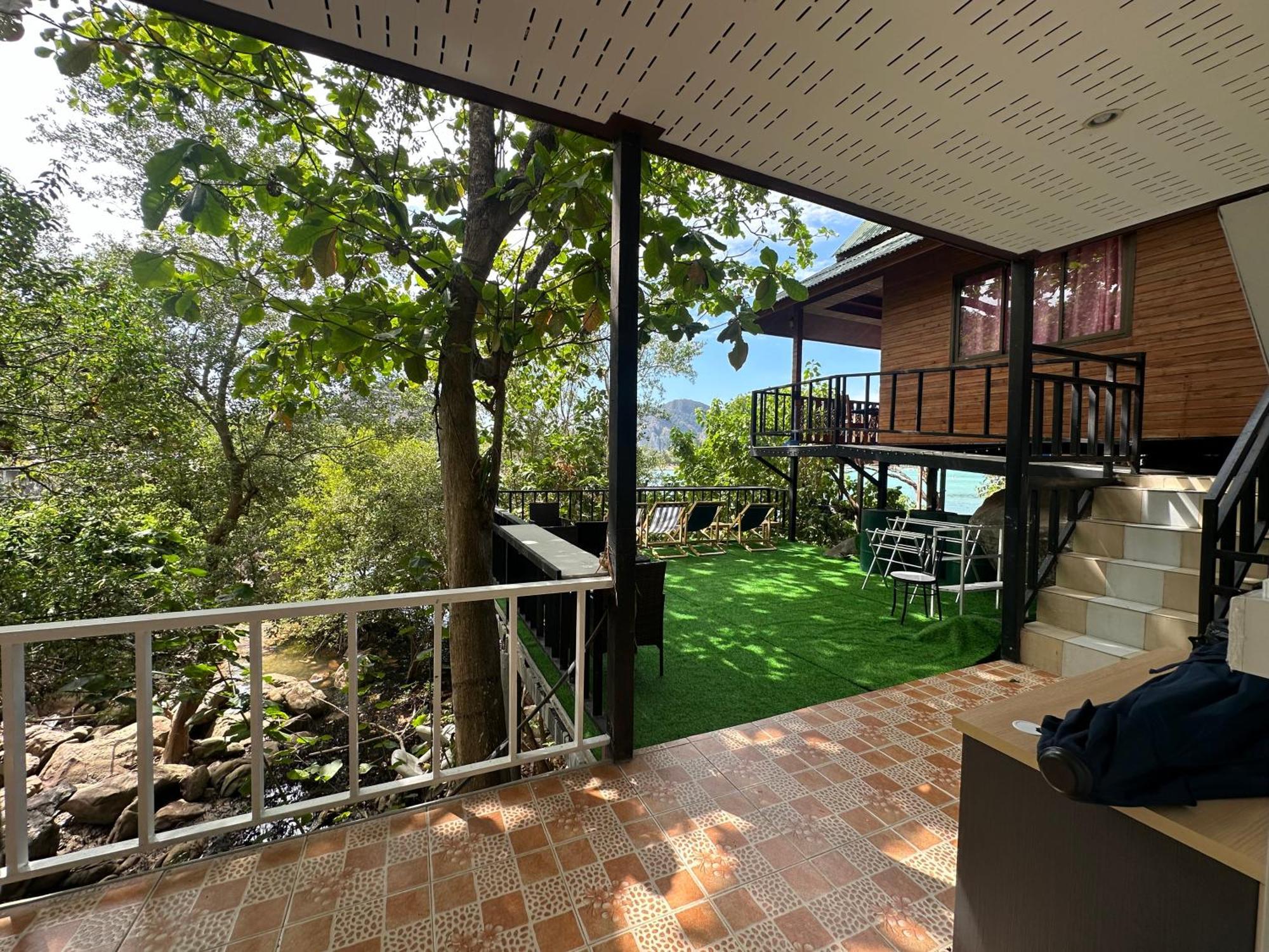 Sweed Dee Seaview Hostel Phi Phi-eilanden Buitenkant foto